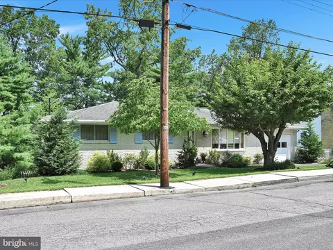 1838 S Second Ave, Pottsville, PA 17901