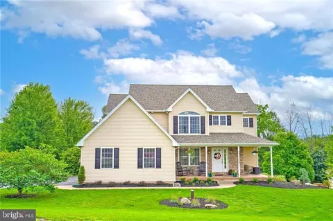 75 Ricks Rd, New Ringgold, PA 17960