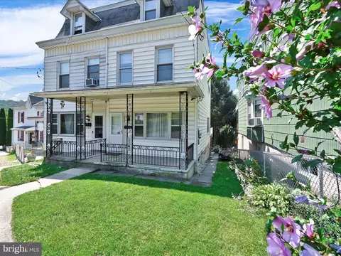 779 N Centre St, Pottsville, PA 17901