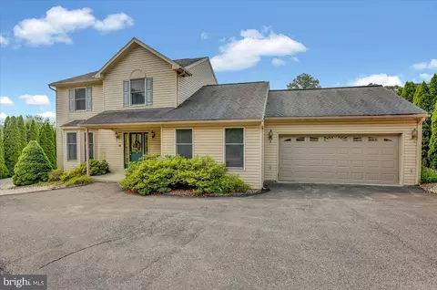 260 Louisa Ave, Pottsville, PA 17901