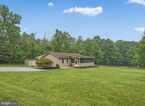 661 Swopes Valley Rd, Pine Grove, PA 17963