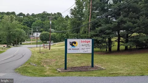 167 Navajo Dr, Auburn, PA 17922