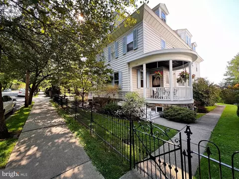 1502 Mahantongo St, Pottsville, PA 17901