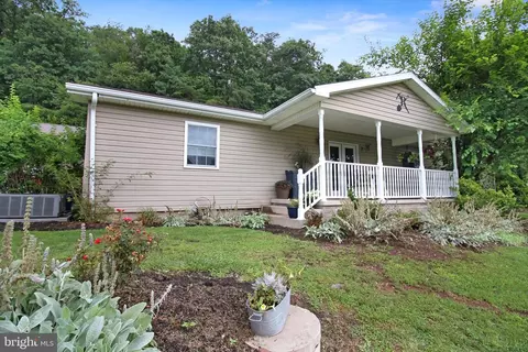 207 Creek Rd, Klingerstown, PA 17941