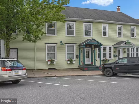 105 W Market St, Orwigsburg, PA 17961