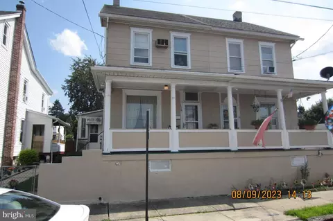116 W High St, Coaldale, PA 18218