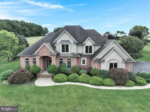 575 Mcintosh Ln, Andreas, PA 18211