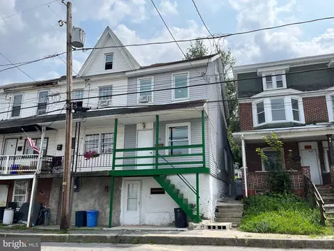 238 Orwigsburg St, Tamaqua, PA 18252