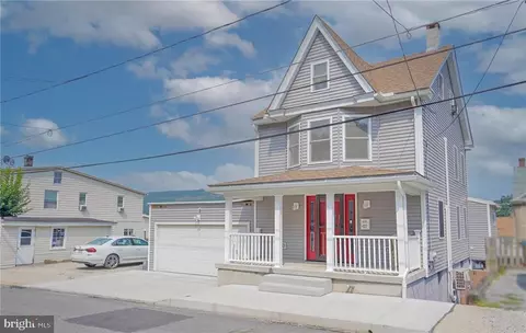 427 Arlington St, Tamaqua, PA 18252