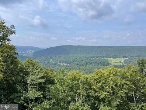 130 Summit Rd, Hazleton, PA 18202 photo 3