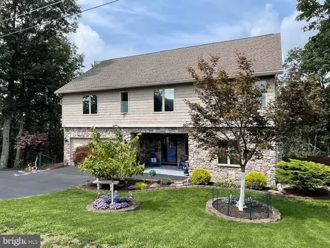130 Summit Rd, Hazleton, PA 18202 photo 4