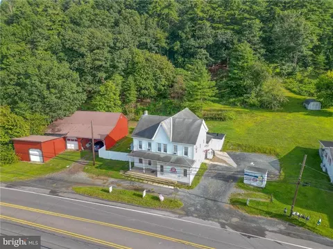 2067 W Penn Pike, New Ringgold, PA 17960