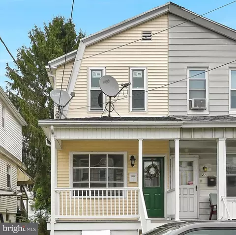 19 S 4th St, Frackville, PA 17931
