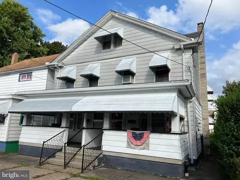 55-57 S Cleveland St, Mcadoo, PA 18237