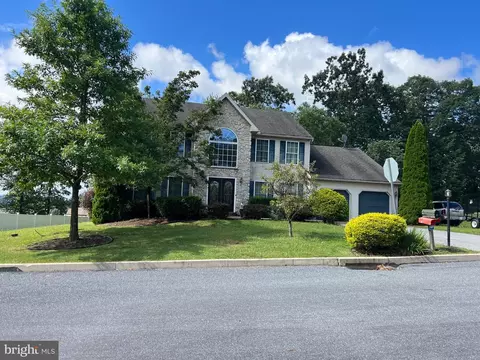 48 Kelsey Dr, Schuylkill Haven, PA 17972