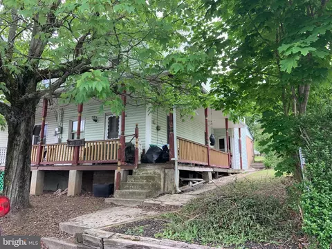 139 Coal St, Cumbola, PA 17930