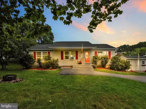 1662 Wampum Dr, Auburn, PA 17922