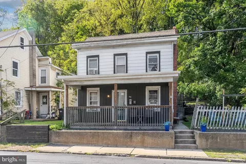 96 Pottsville St, Cressona, PA 17929
