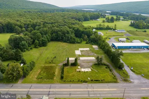 730 Claremont Ave, Tamaqua, PA 18252