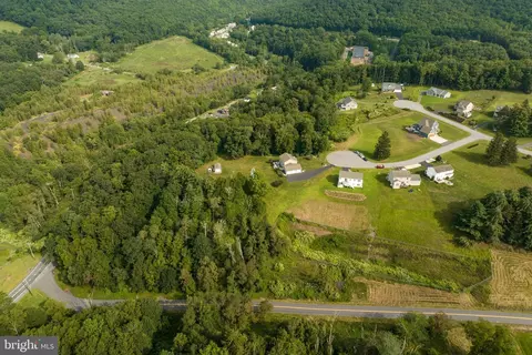 Country Club Road, Ashland, PA 17921
