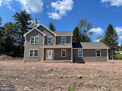 54 Ridge St, Tamaqua, PA 18252