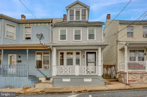 3 Pleasant Row, Schuylkill Haven, PA 17972