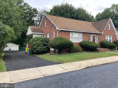 82 S Berne St, Schuylkill Haven, PA 17972