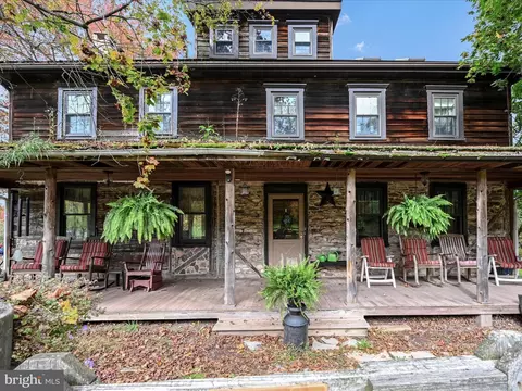 1019 Pine Valley Rd, New Ringgold, PA 17960