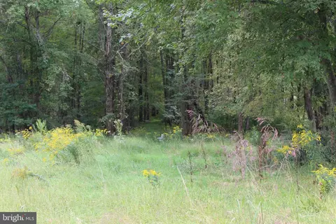 5 Summer Valley Road, New Ringgold, PA 17960