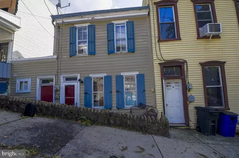 427 E Arch St, Pottsville, PA 17901