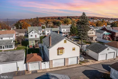 317 N Beech St, Frackville, PA 17931