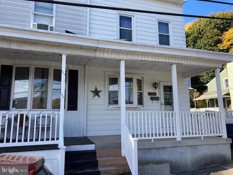 532 E Arch St, Pottsville, PA 17901