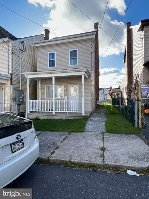 136 S Balliet St, Frackville, PA 17931