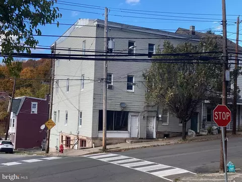 400 E Norwegian St, Pottsville, PA 17901