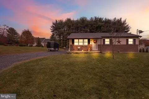 940 Albert Dr, Orwigsburg, PA 17961