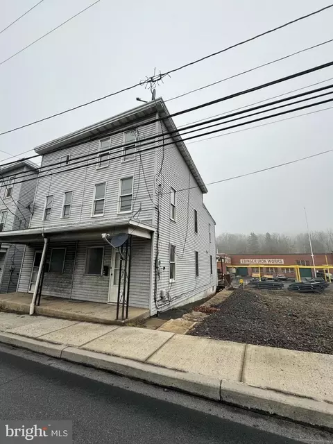 12 Center Ave, Schuylkill Haven, PA 17972