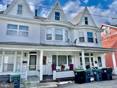 34 N Broad Mountain Ave, Frackville, PA 17931