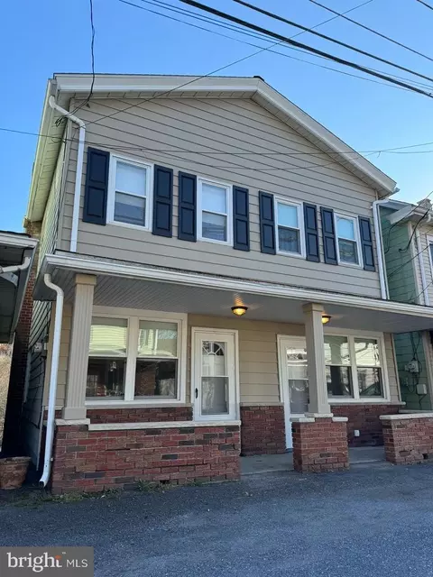 211 Valley St, Brockton, PA 17925