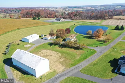 11 Farm View Rd, Schuylkill Haven, PA 17972