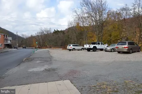 443 Pine St, Tamaqua, PA 18252