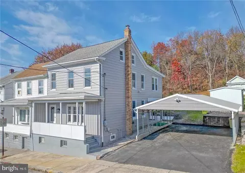 431 Elm St, Tamaqua, PA 18252