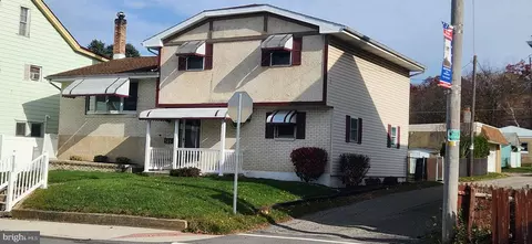 515 S Kennedy Dr, Mcadoo, PA 18237