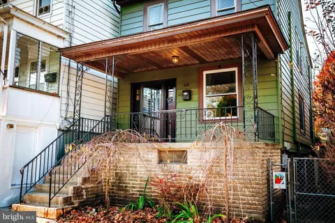 68 Wiggan St, New Philadelphia, PA 17959
