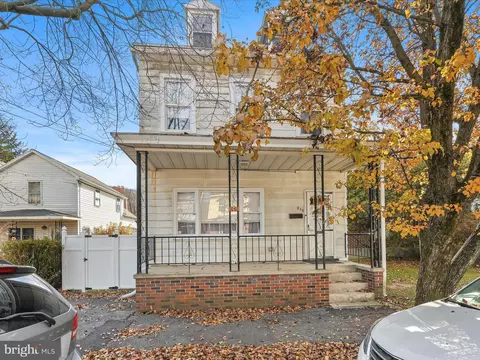 215 Jackson St, Port Carbon, PA 17965