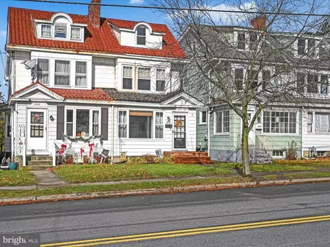 2054 W Market St, Pottsville, PA 17901