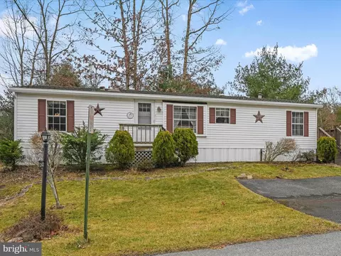 243 All Kings Dr, New Ringgold, PA 17960