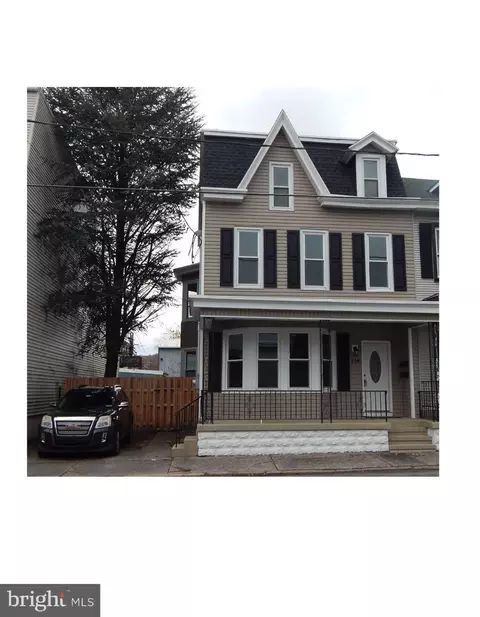 116 N Front St, Minersville, PA 17954