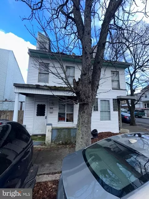 39 S 10th St, Mahanoy City, PA 17948