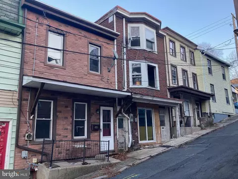 8 N 10 N 11th St, Pottsville, PA 17901