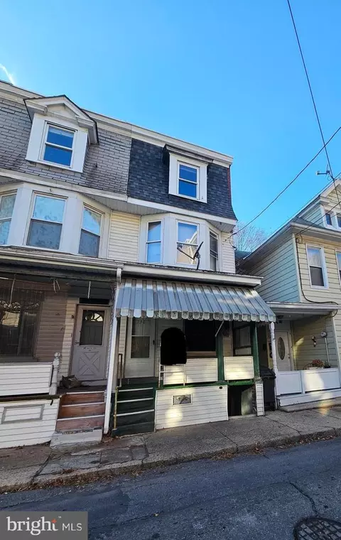 130 Schuylkill Ave, Tamaqua, PA 18252